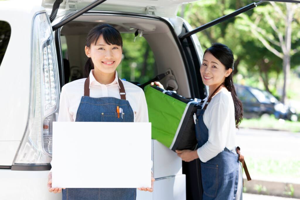 女性の配達員さんイメージ